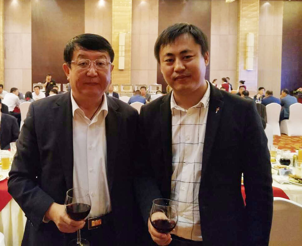 北京巨推科技有限公司创始人柴潇参加定西市委书记唐晓名合影